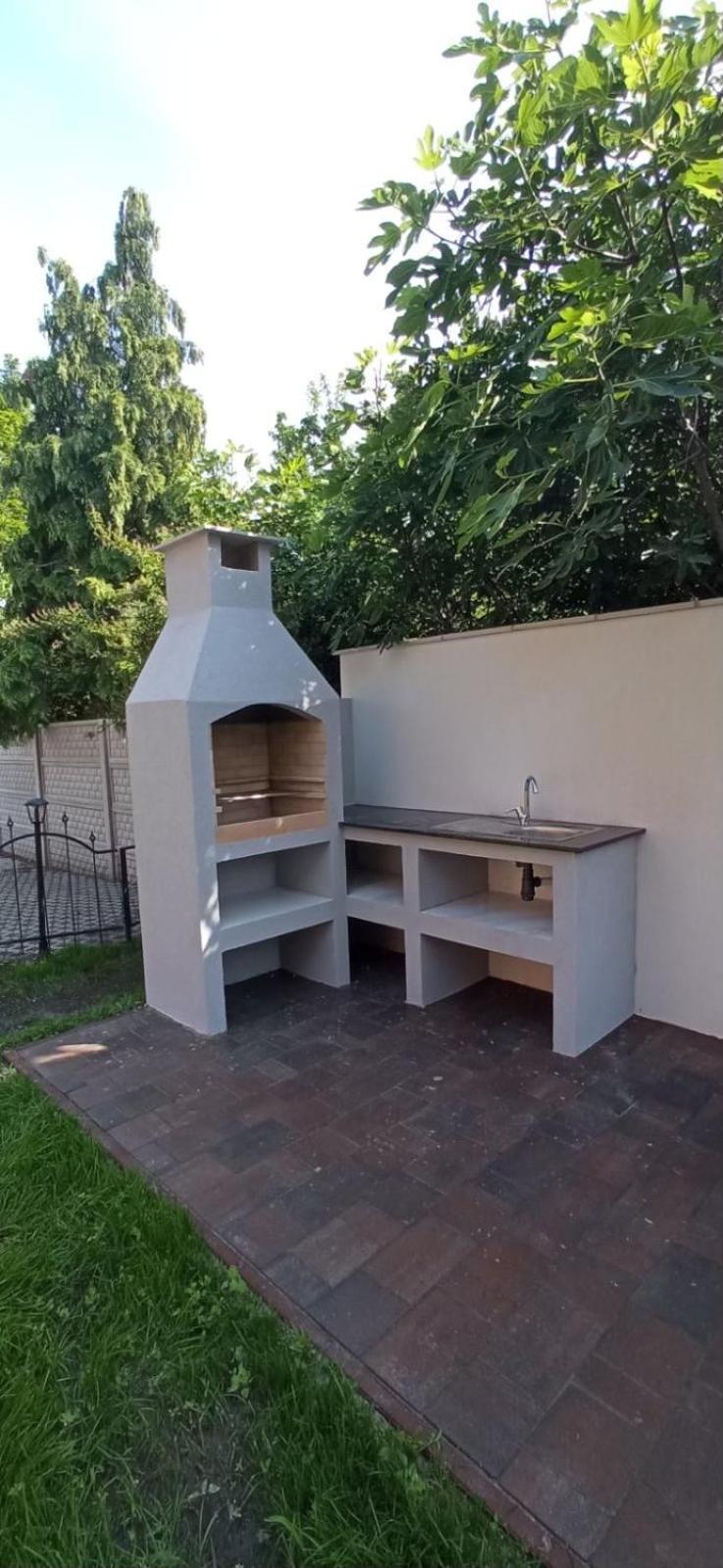 Voeroesko Villa -Elnoeki Szauna Es Jakuzzi Hasznalattal Balatonalmádi Buitenkant foto